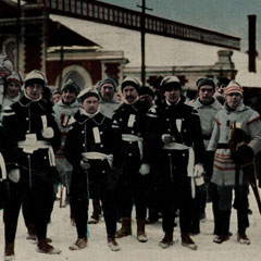 Photo ancienne d'un groupe de militaires.