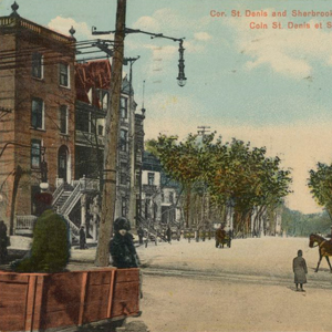Carte postale ancienne représentant une rue de Montréal.