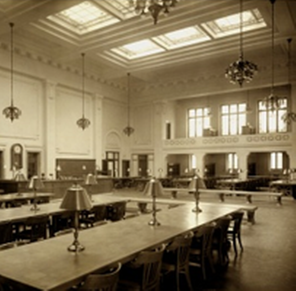 Salle d'étude de la bibliothèque Saint-Sulpice